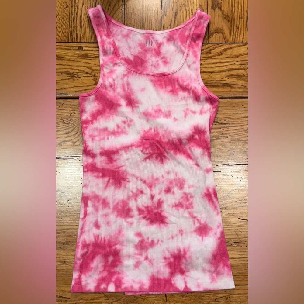 Gap Tank Top
